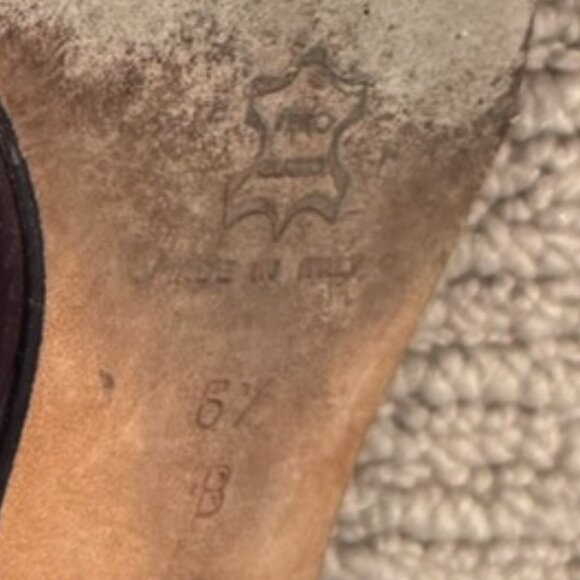 Isaac Mizrahi | Loafer Kitten Heel Pump | Vero Cuoio Patent Leather | Brown - Picture 8 of 8